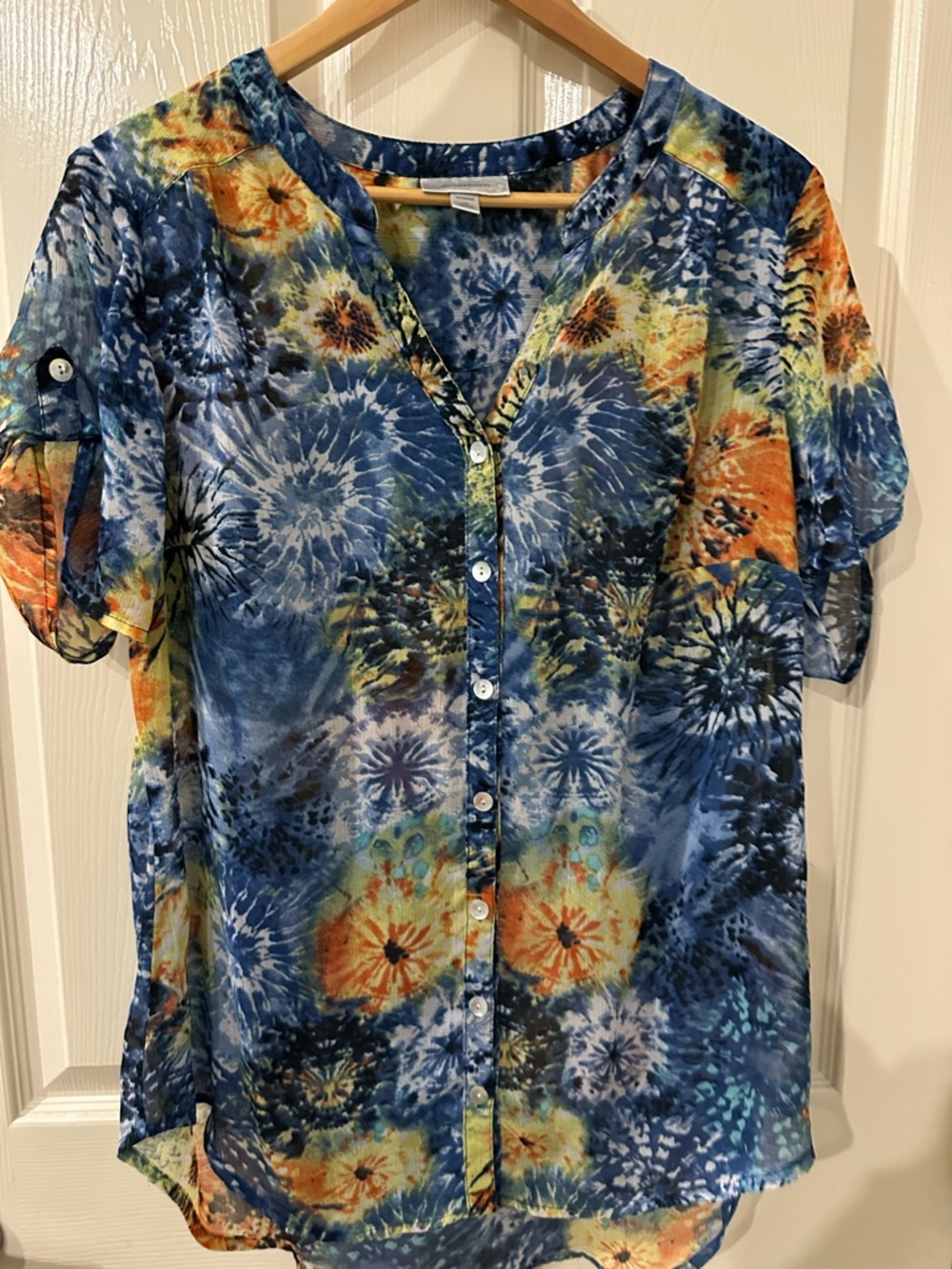 Dressbarn Woman Blue Tie-Dye Button Front Blouse with Orange Accents